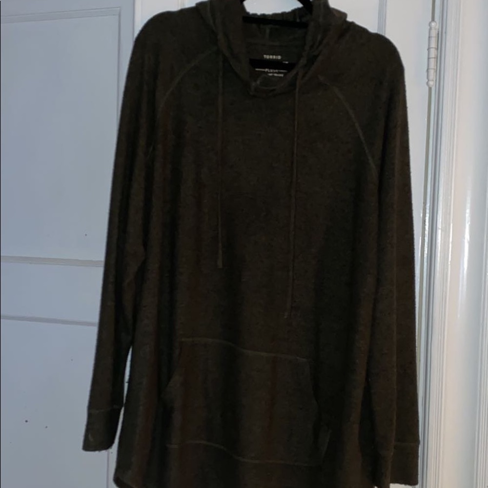 Torrid Size 2 Super Soft Pullover